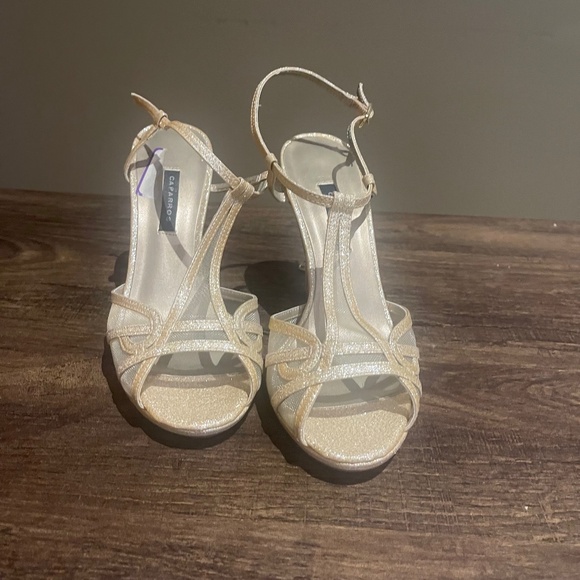 Caparros heels - Picture 1 of 12